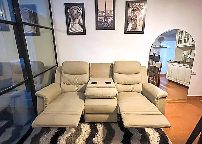 Timog Vibe: Relax And Roam Qc Hotel Manila