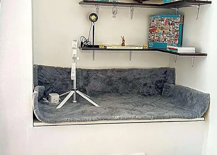Timog Vibe: Relax And Roam Qc Manila