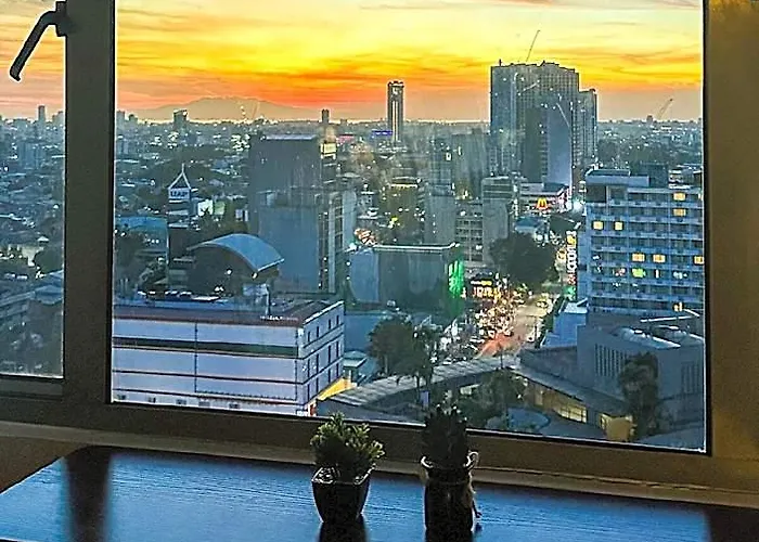 Timog Vibe: Relax And Roam Qc 3* Manila